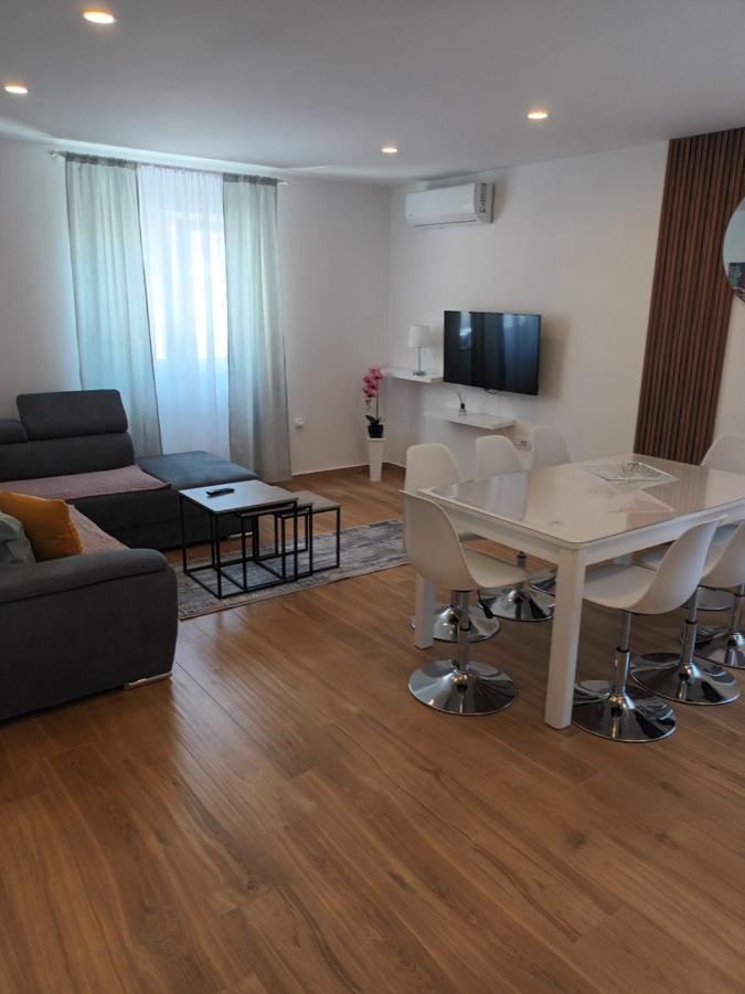 Apartmani Tolj ماكارسكا المظهر الخارجي الصورة
