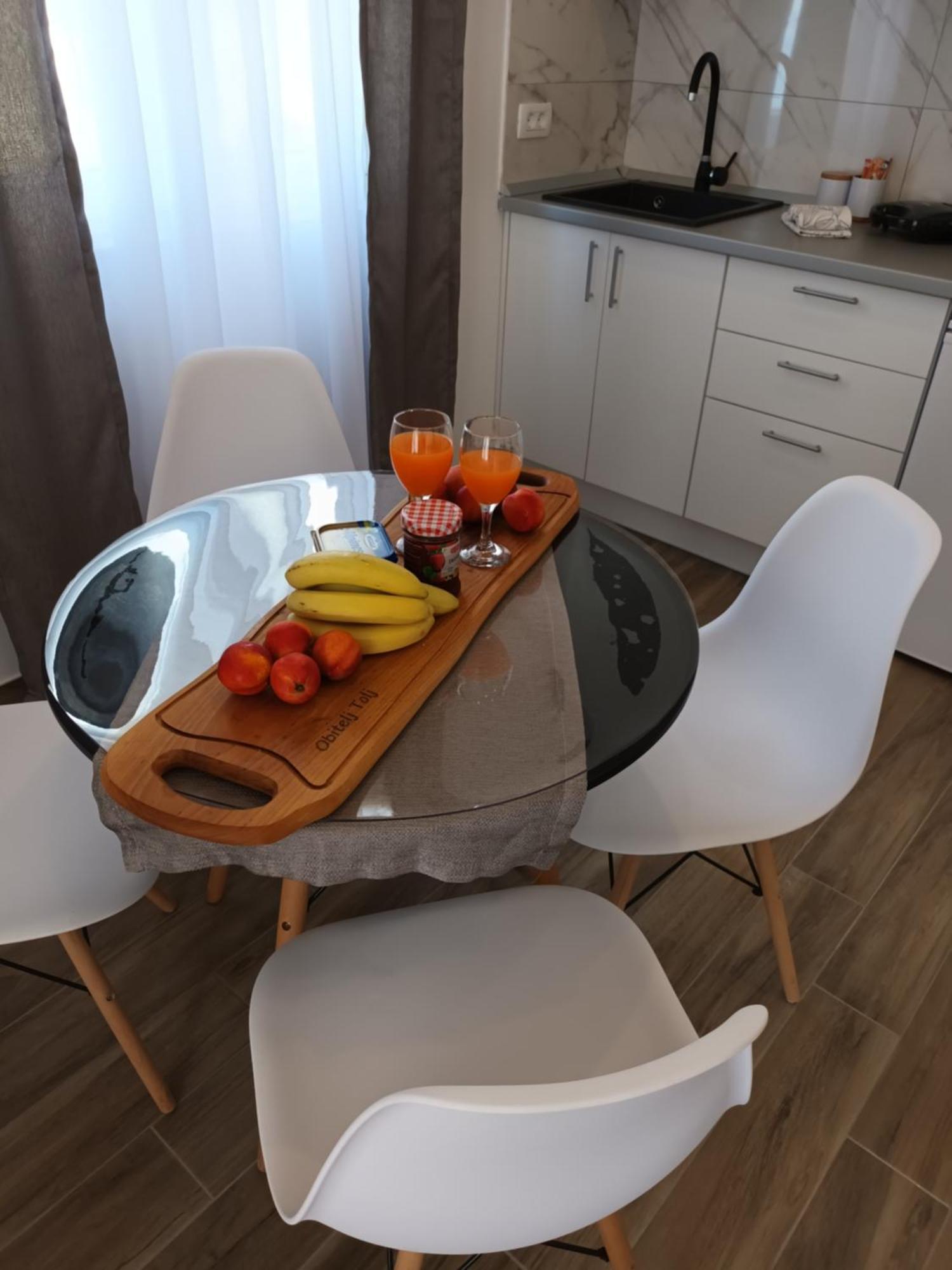 Apartmani Tolj ماكارسكا المظهر الخارجي الصورة